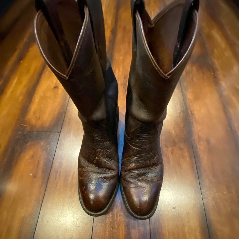 Ariat boots. MEN sz13D